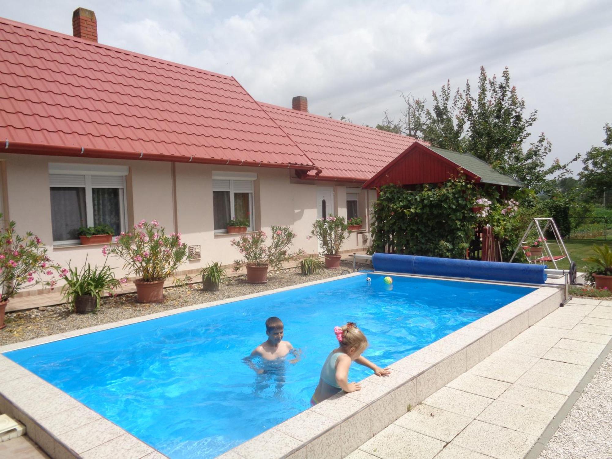Irenke Vendeghaz Apartment Alsópáhok Exterior foto